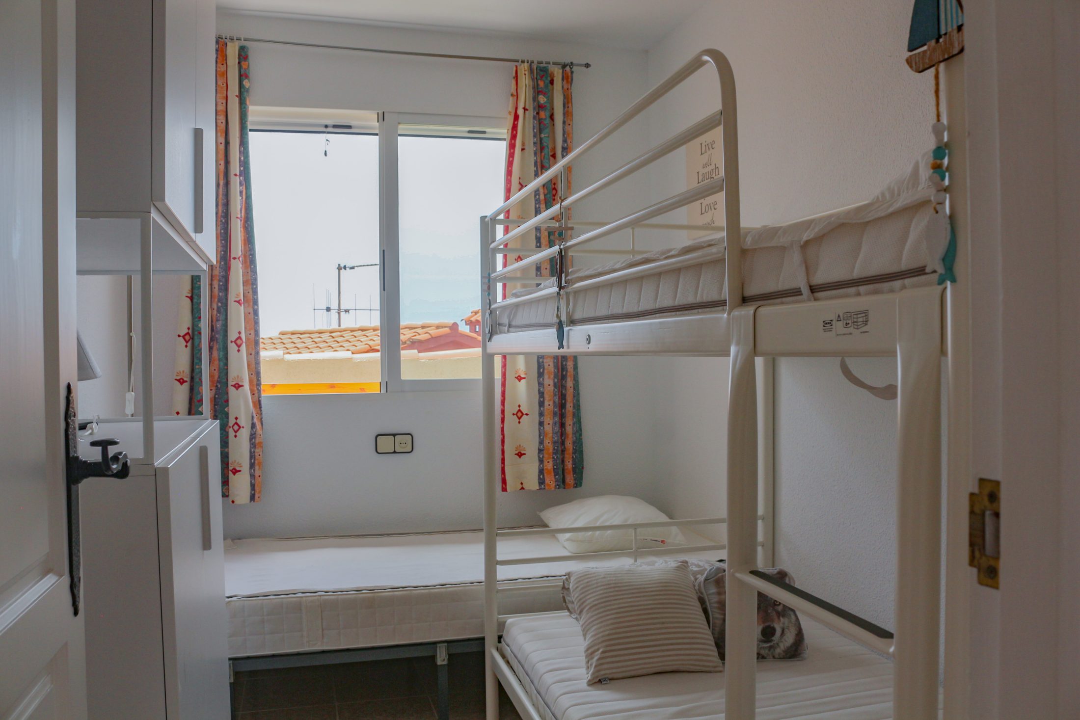 Apartamento con 2 terrazas y vistas al mar y la montaña