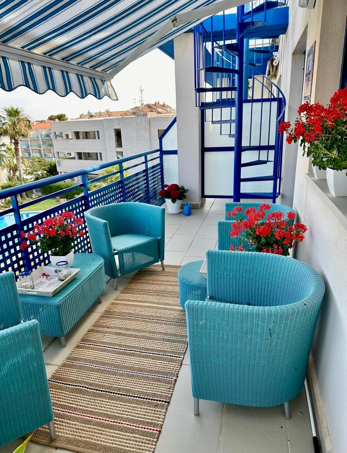Apartamento de 2 dormitorios con terraza y vistas panorámicas