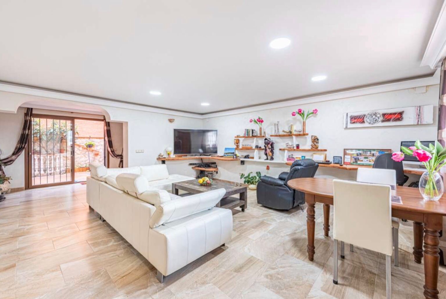 WhatsApp Image 2022-10-27 at 15.01.37