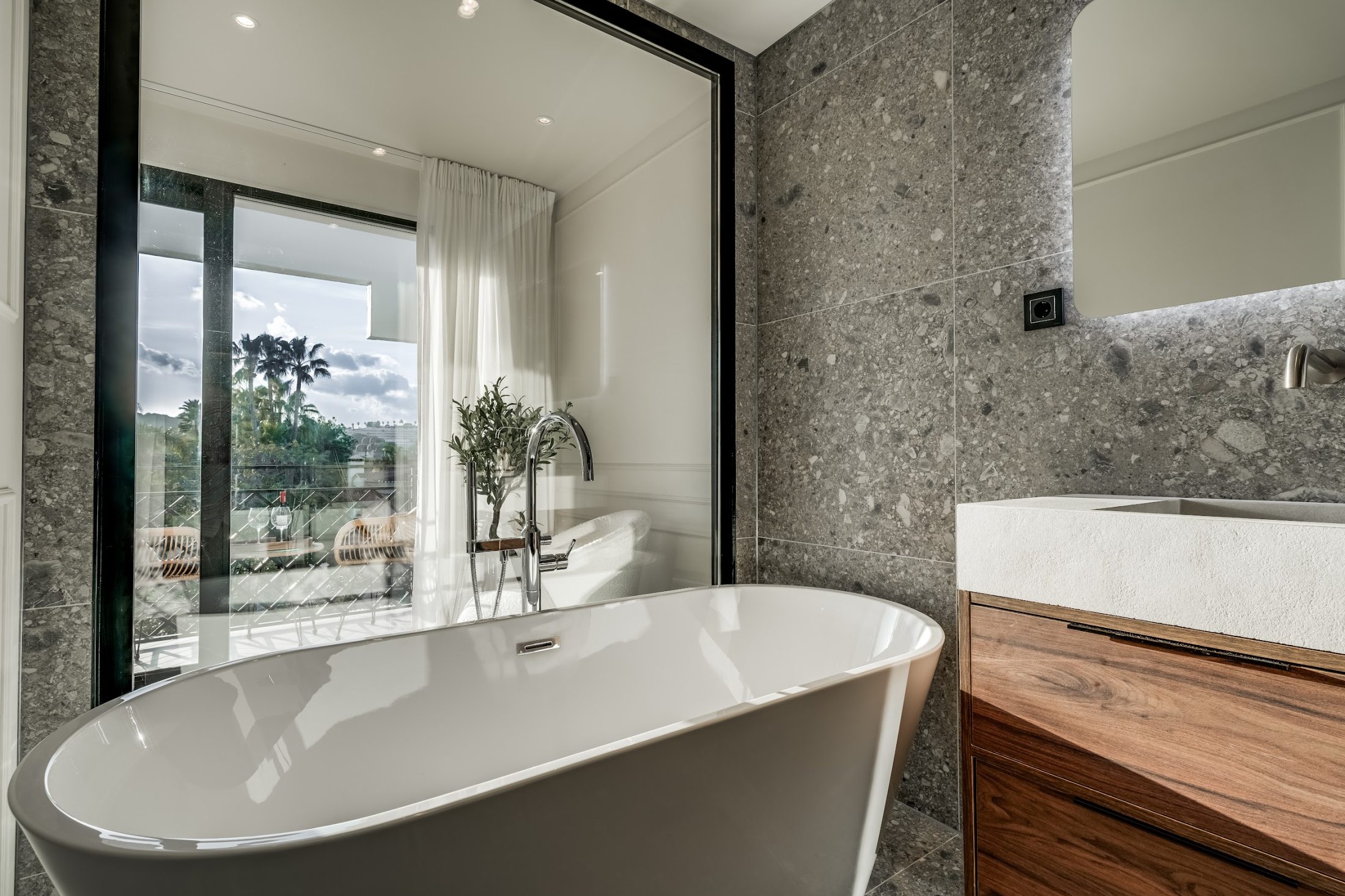 2edfc7a6-ce8b-4b20-a219-4a061f10262f