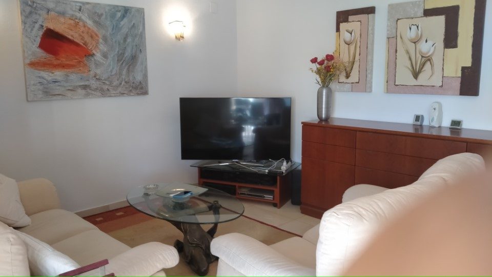 6bbdd476-d8eb-4fba-99ad-8400d24ba6db