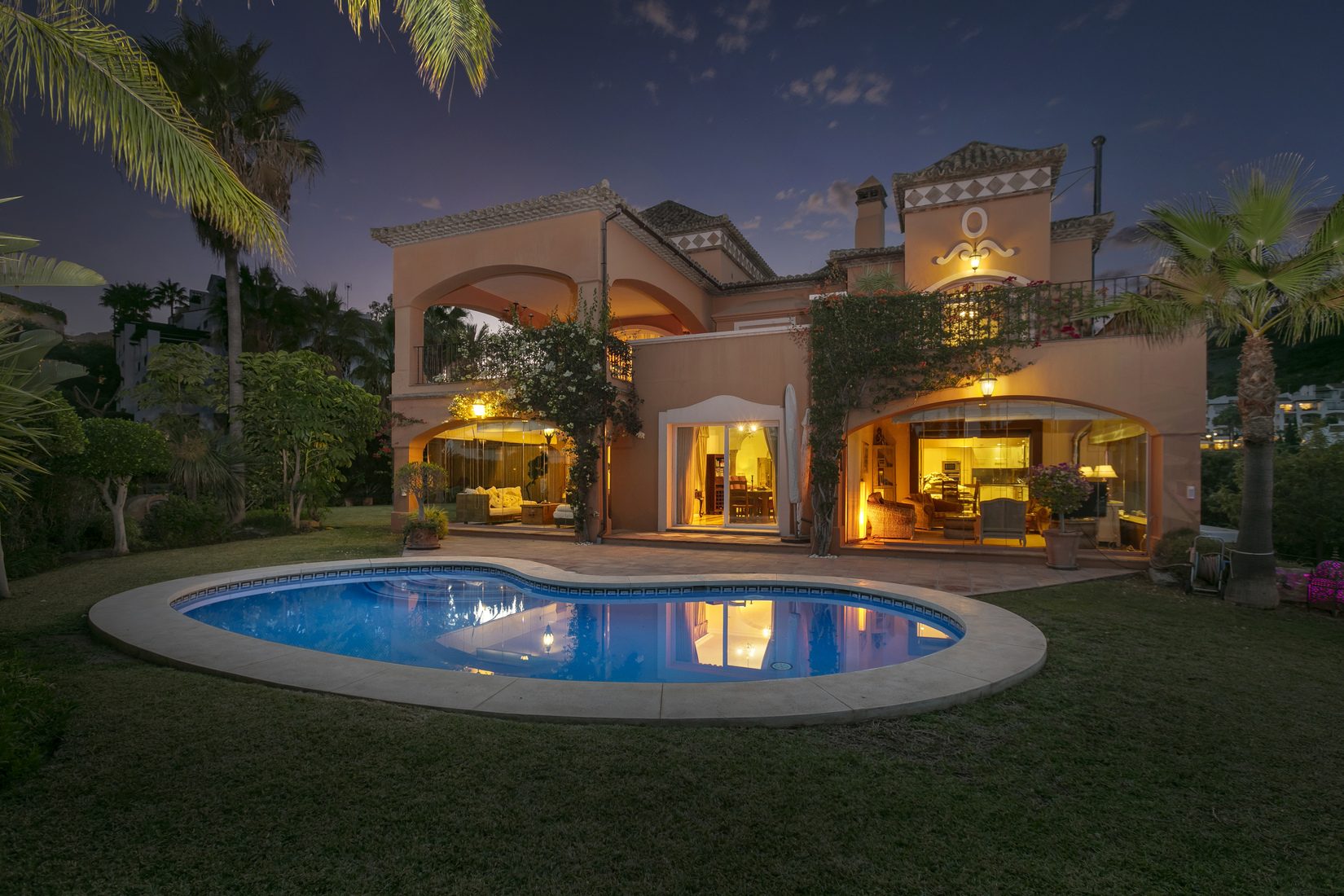 Detached Villa in La Quinta-VILLA HELENA
