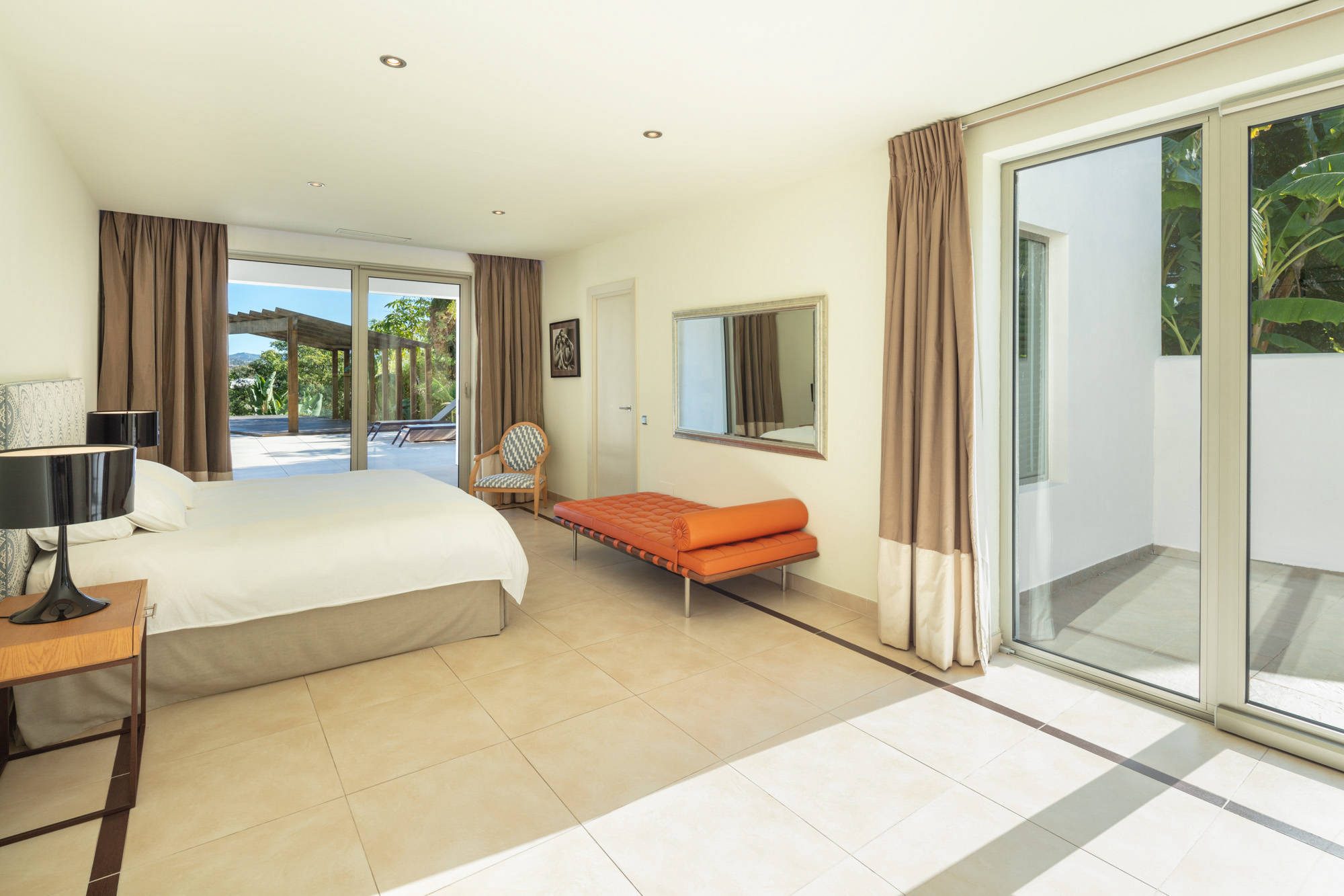 untitled-20-2000x1333