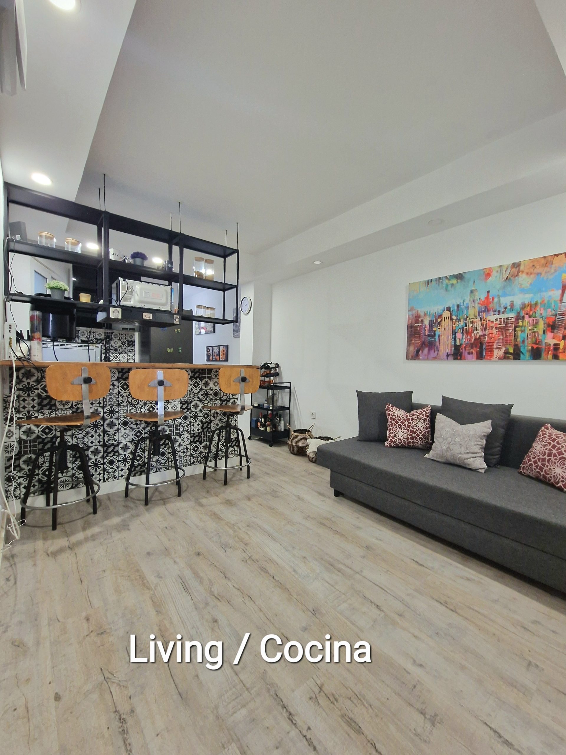 OPORTUNIDAD UNICA: PISO RECIEN REFORMADO Y AMUEBLADO ALICANTE, ESPAÑA