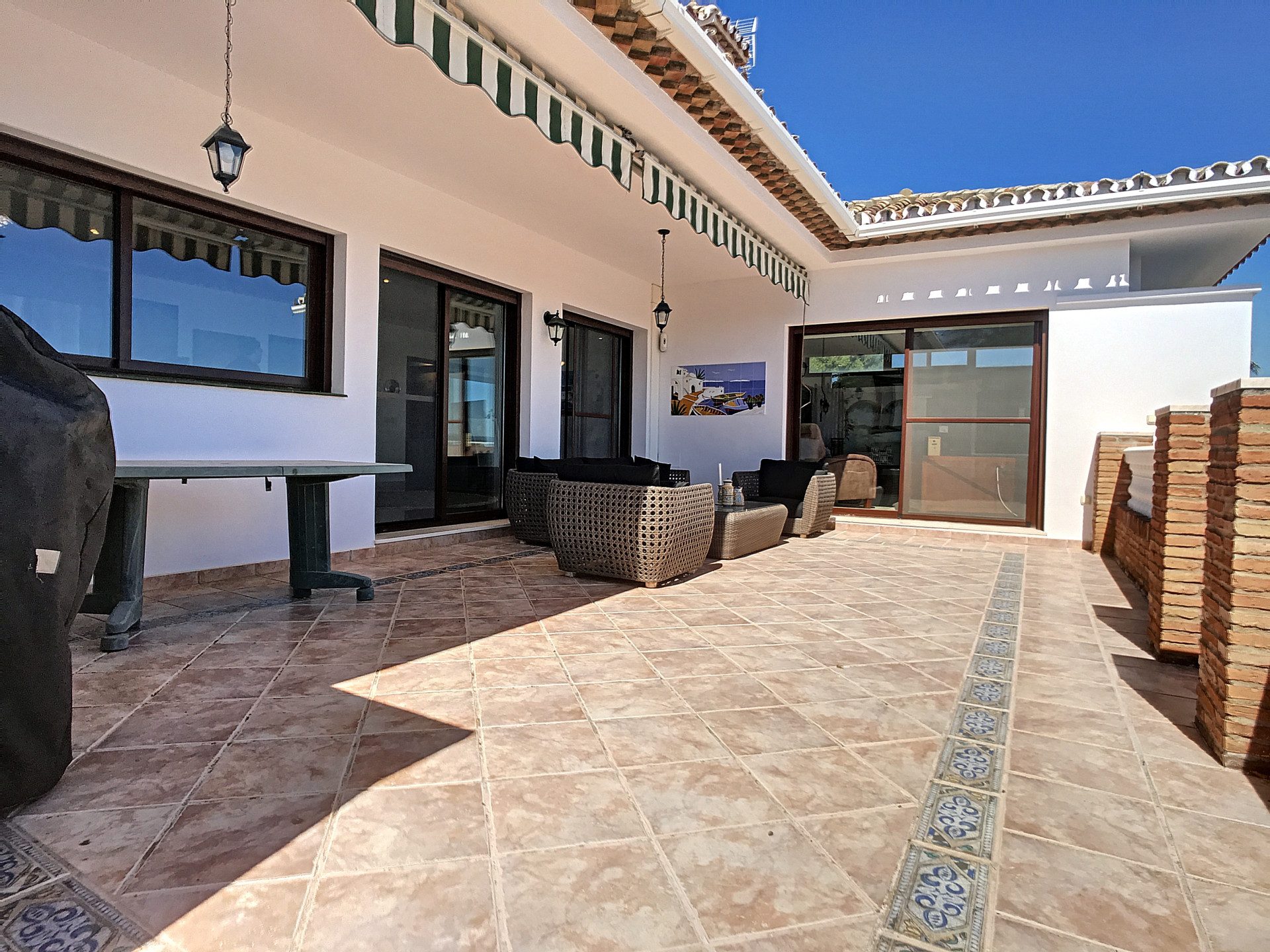 27000c02-d641-4c71-8e19-82b082e2c34f