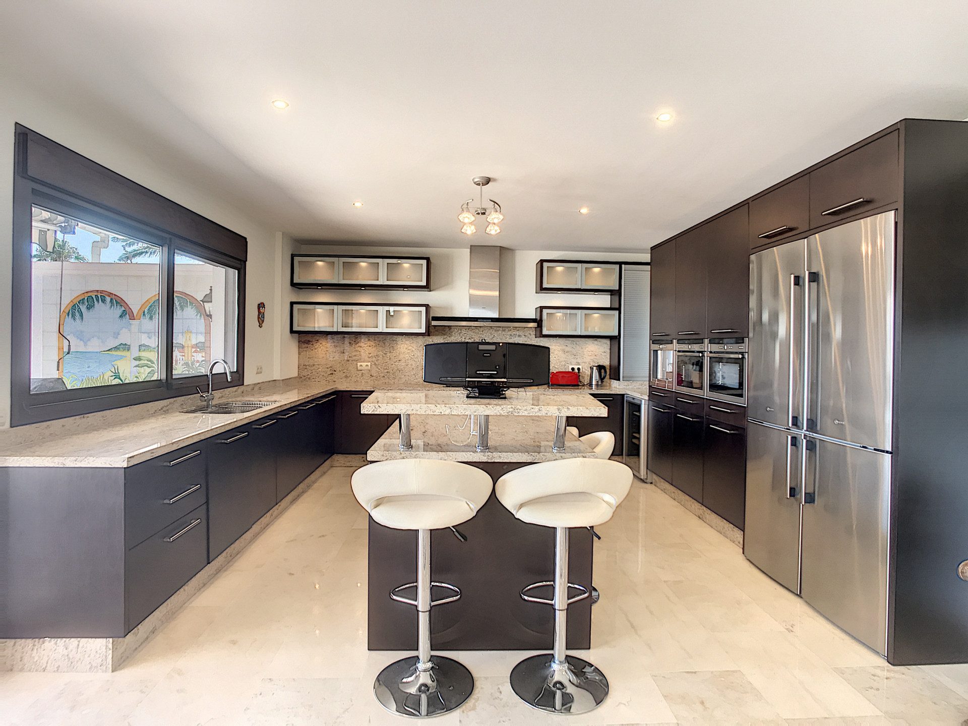 b8813fbb-febe-4645-92bd-383728a87602