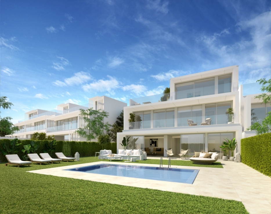 Lujosas Villas En Sotogrande La Finca Vanessa Van Camp S L